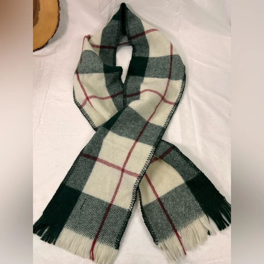 Amana‎ Woolen Mills Red and Green Plaid Wool Scarf Made in USA
